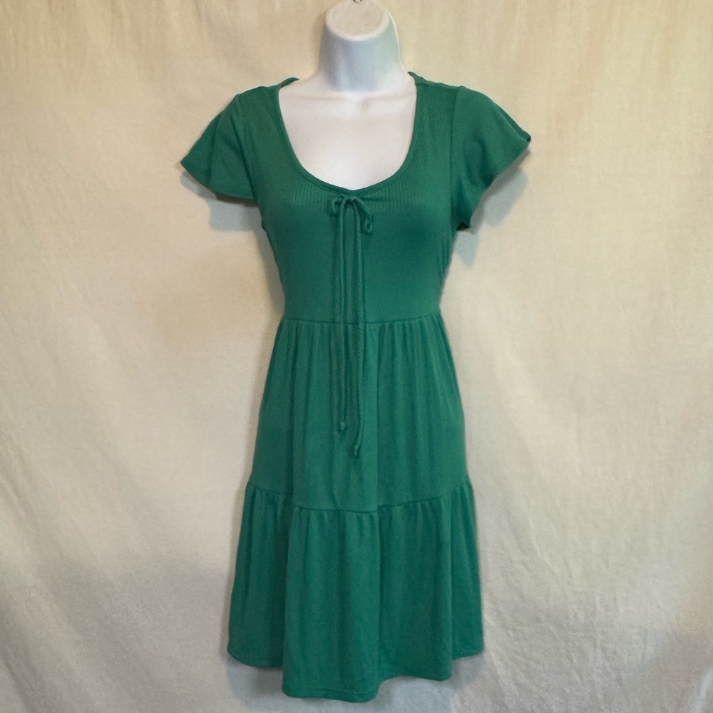 H-72 See You Monday Green Short Sleeve MIDI Dress Size L